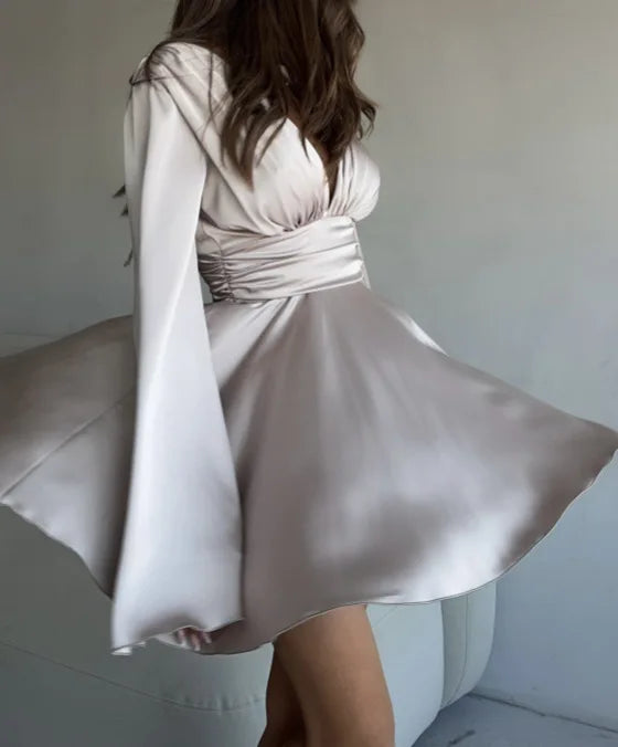 Darla – Rochie de Damă Elegantă Satinată cu Mâneci Largi