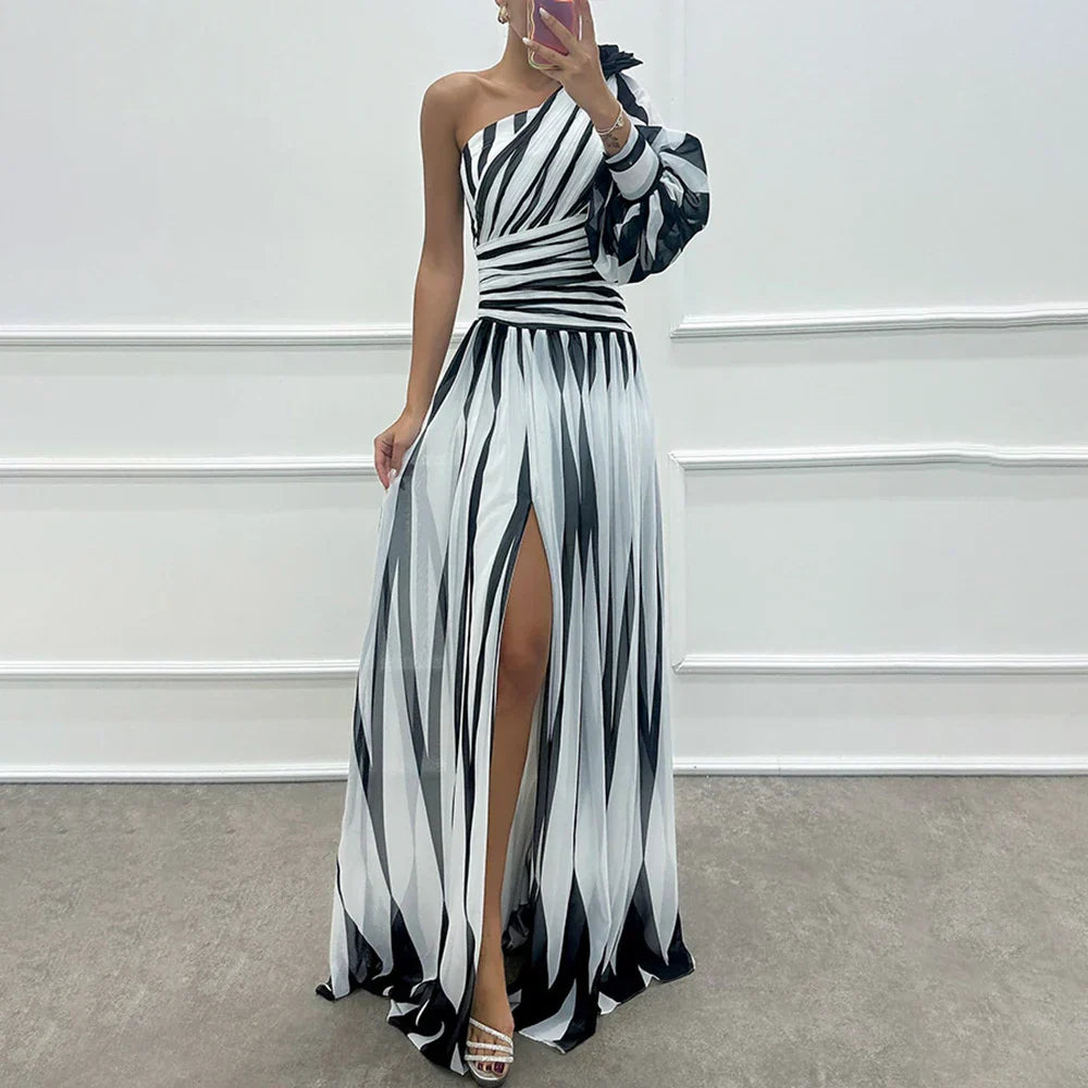 Liva – Rochie de Vară Damă, Material Respirabil și Croi Elegant