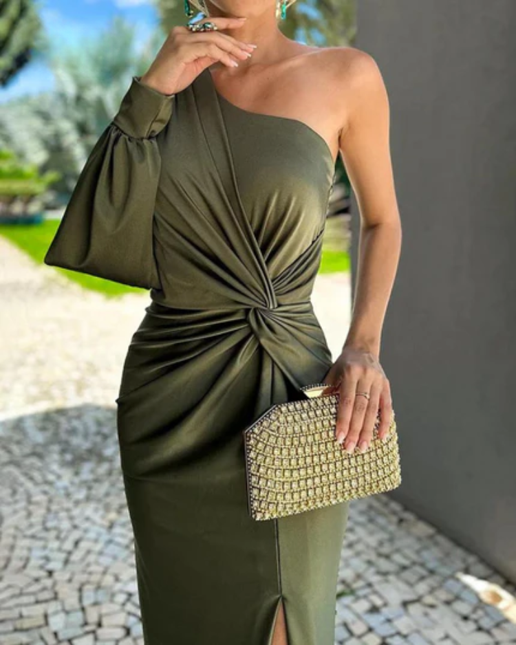 Clarisse – Rochie de Damă Drapată pe Un Umăr Elegantă Oliv