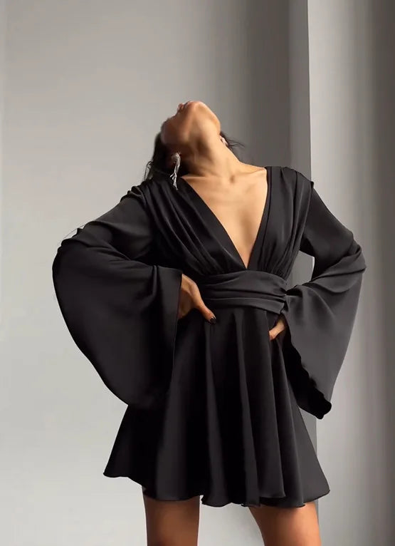 Darla – Rochie de Damă Elegantă Satinată cu Mâneci Largi